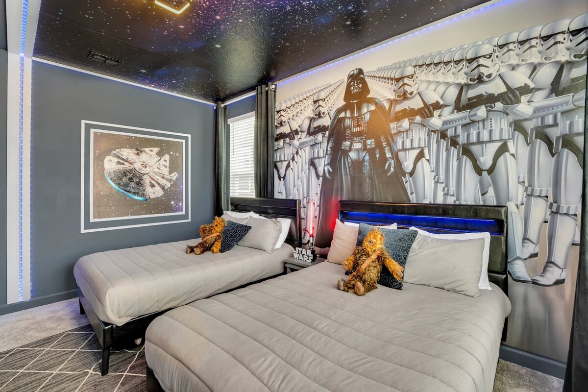 Ariel & Star Wars! Game Room! 9 Mi 2 Disney-9247 #43