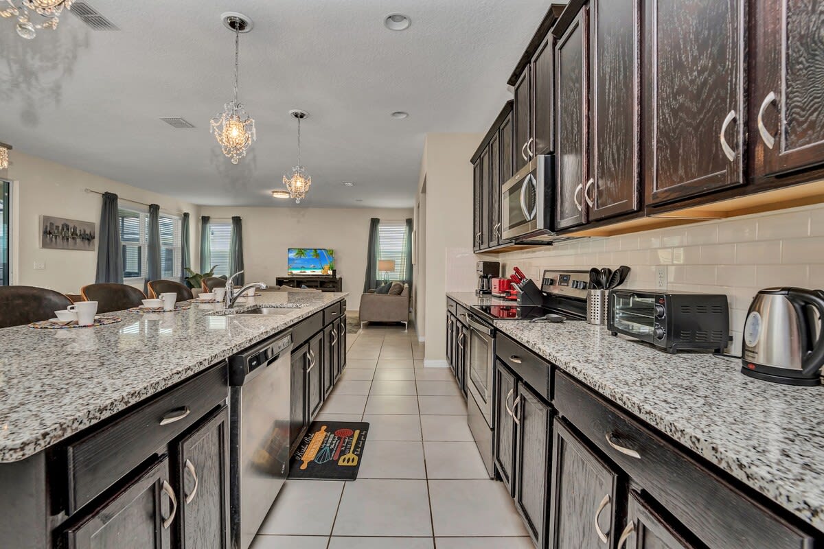 Pool & Spa! Solara Resort 7 mi 2 Disney! 1513 #36