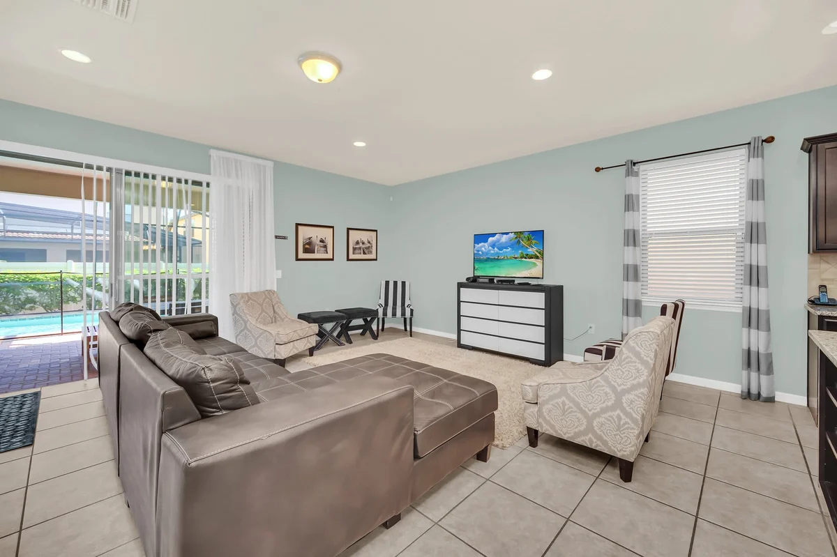 Star Wars! Mega Couch! Resort 6 mi 2 Disney! 8887 #73