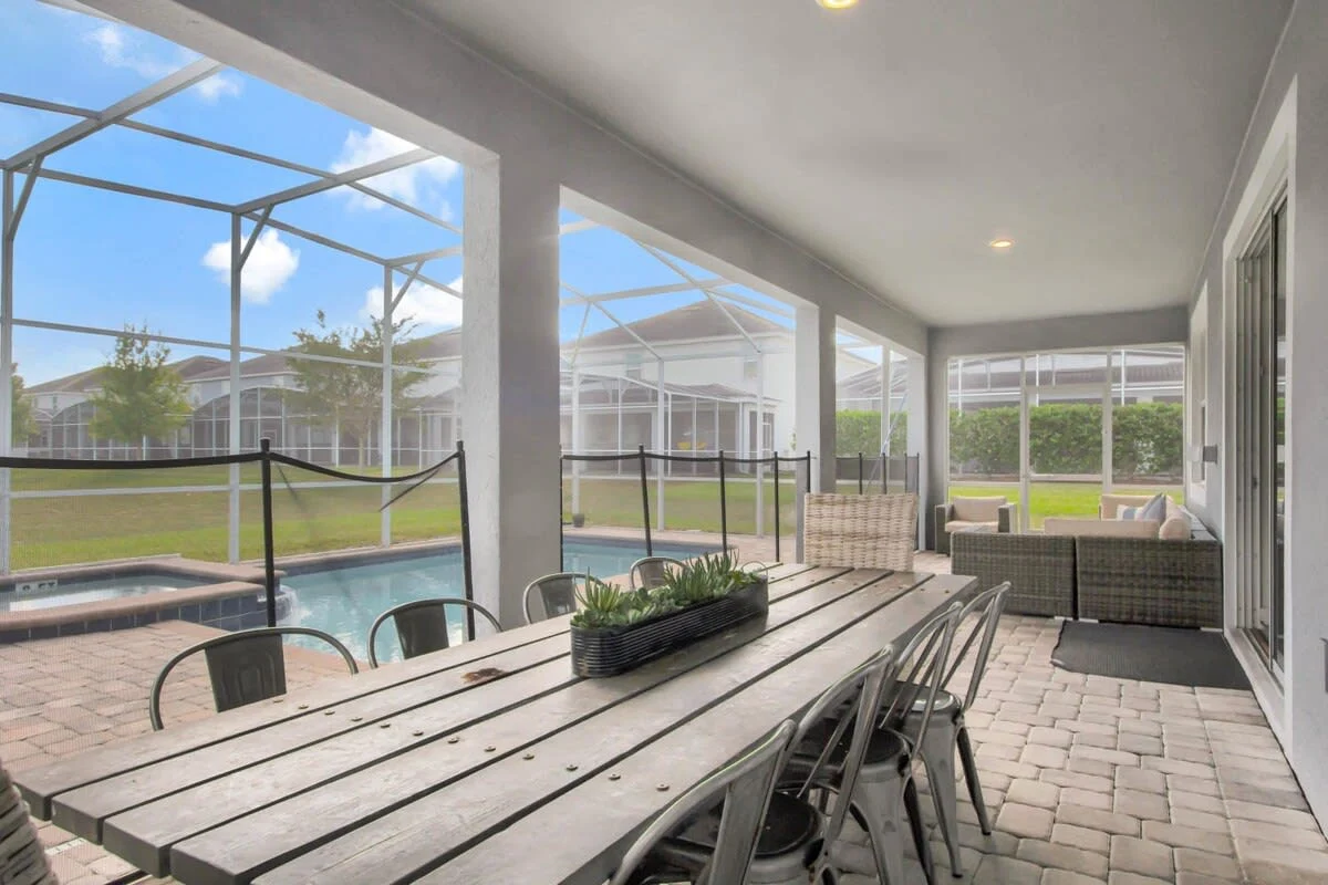 Mega Mansion! Movie Theater! 9 Mi 2 Disney! 9040 #109