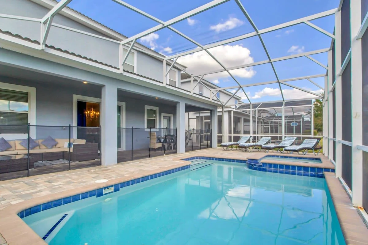 Mega Mansion! Movie Theater! 9 Mi 2 Disney! 9040 #110