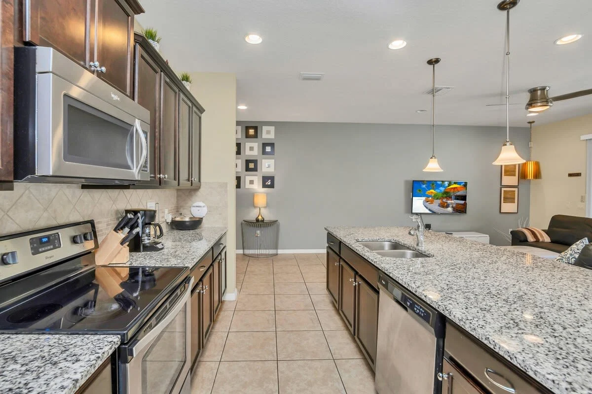 Pool Table! Lazy River! Resort 6 mi 2 Disney! 9045 #36