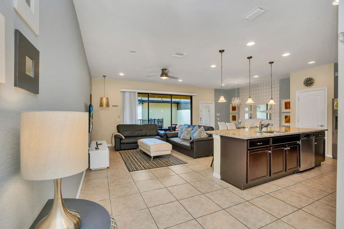 Pool Table! Lazy River! Resort 6 mi 2 Disney! 9045 #92
