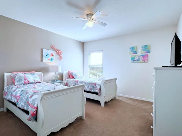 Bedroom 3 image 1