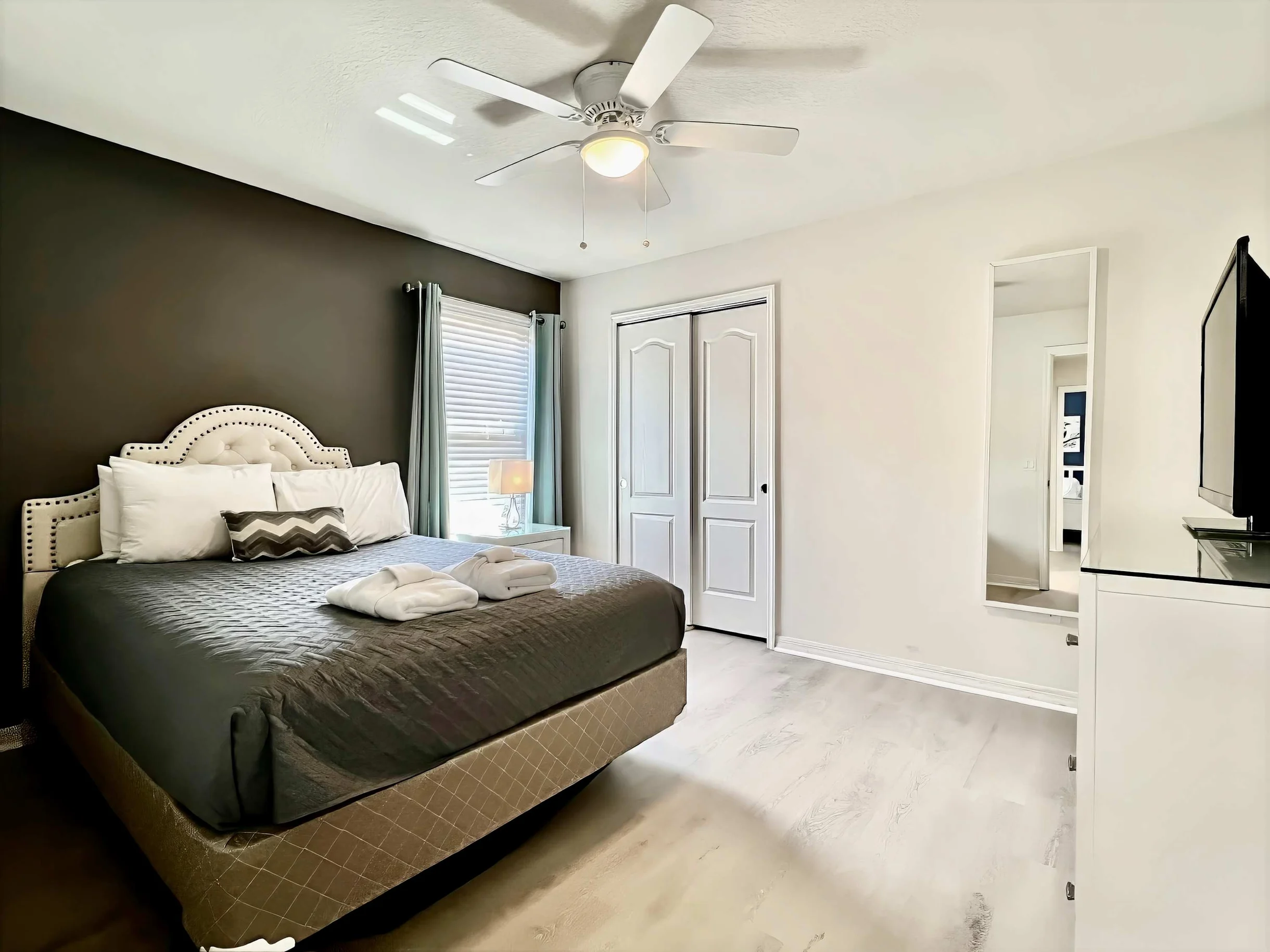 Mega Home at Epic Value! Waterpark! Disney! 2112 #24