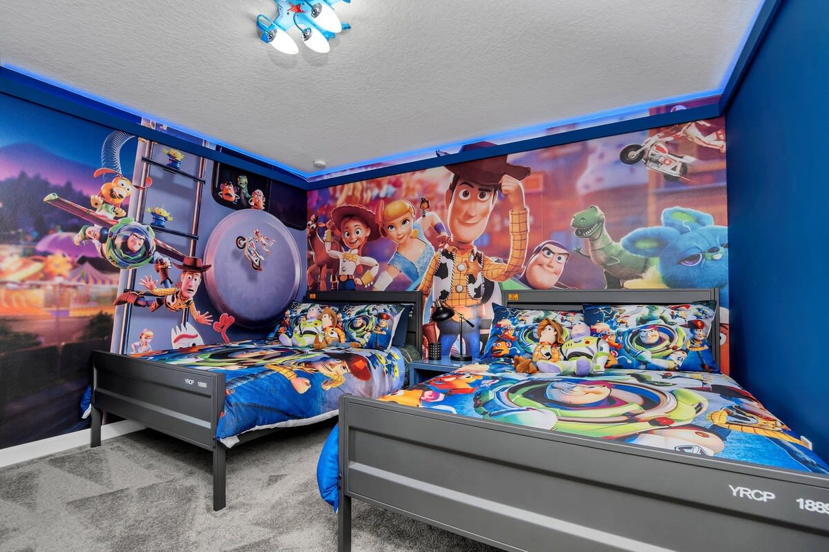 Epic Gameroom! Minions! Resort 6 mi 2 Disney! 4568 #108