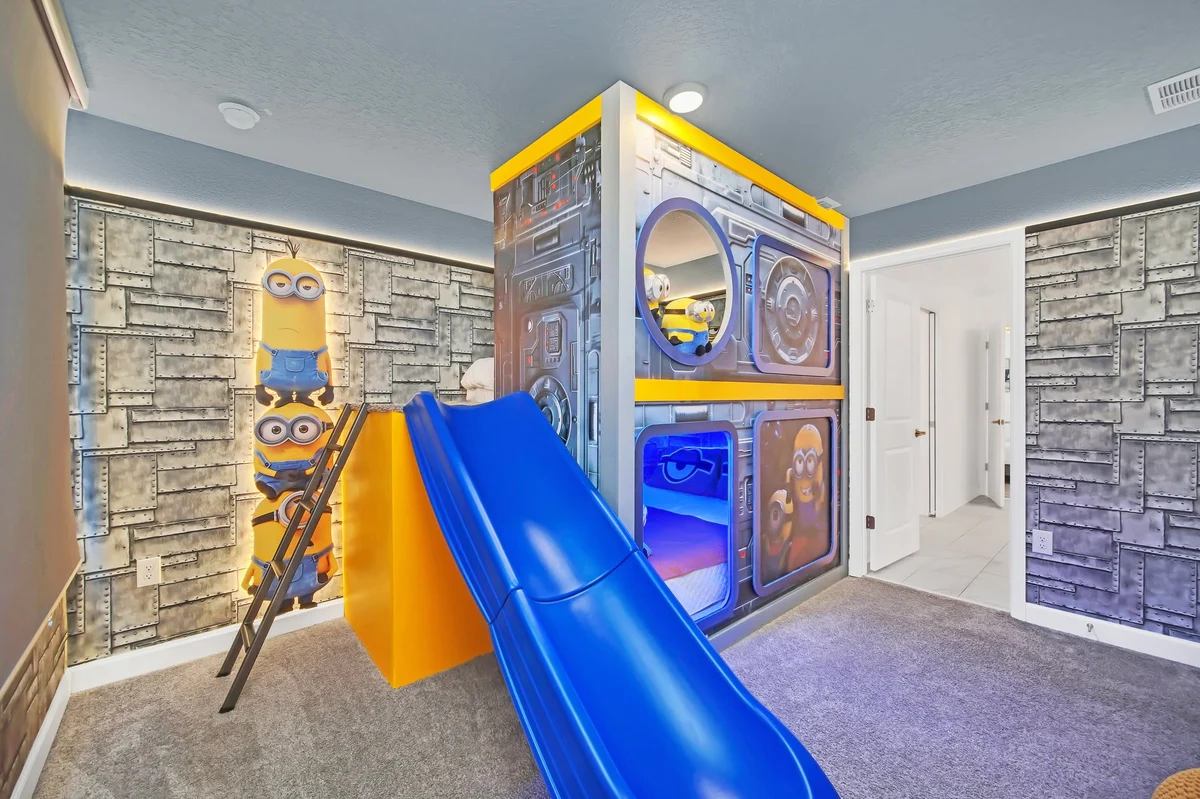2-Story Slide! Castle! 9 Mi 2 Disney! 9270 #50