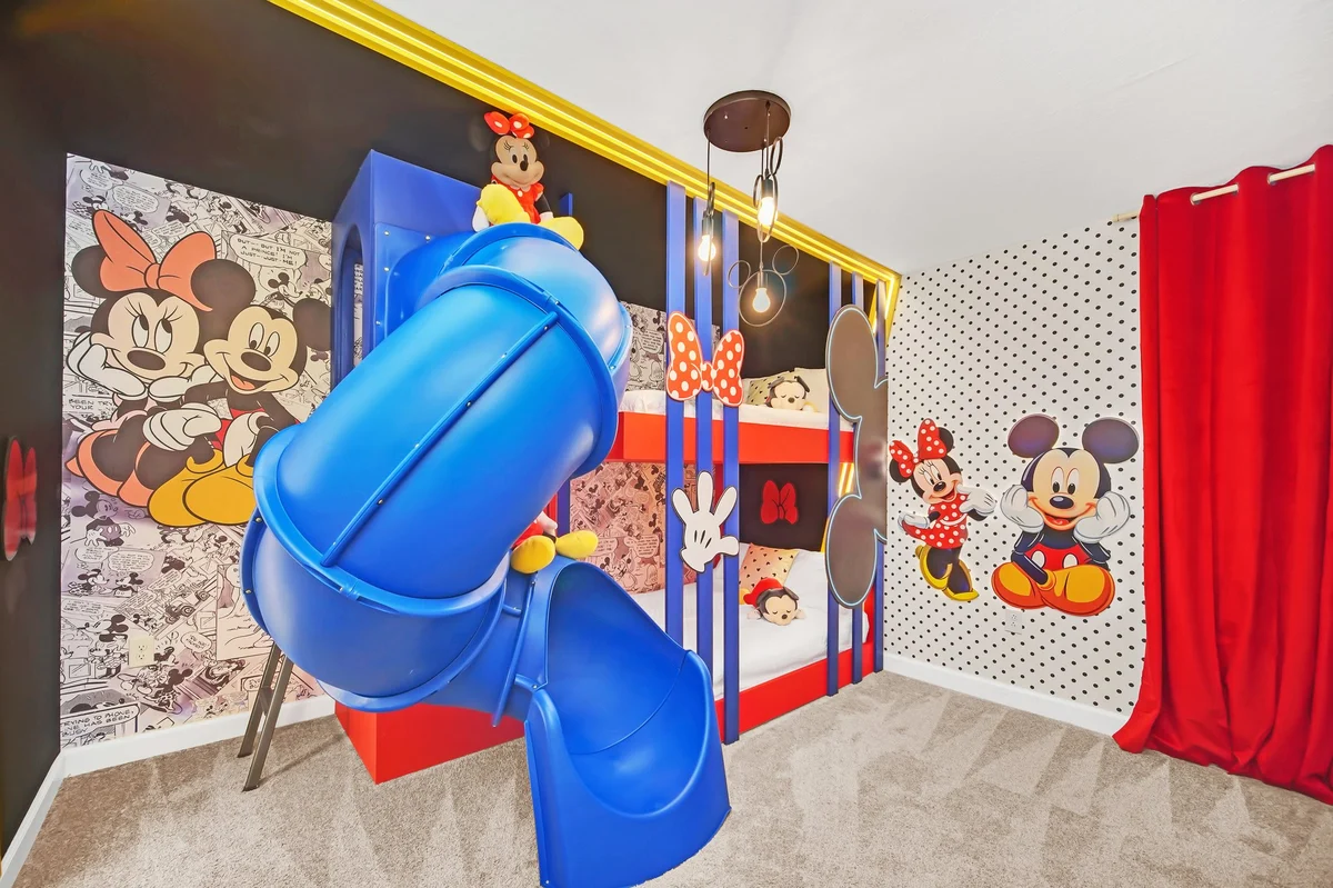 2-Story Slide! Castle! 9 Mi 2 Disney! 9270 #105
