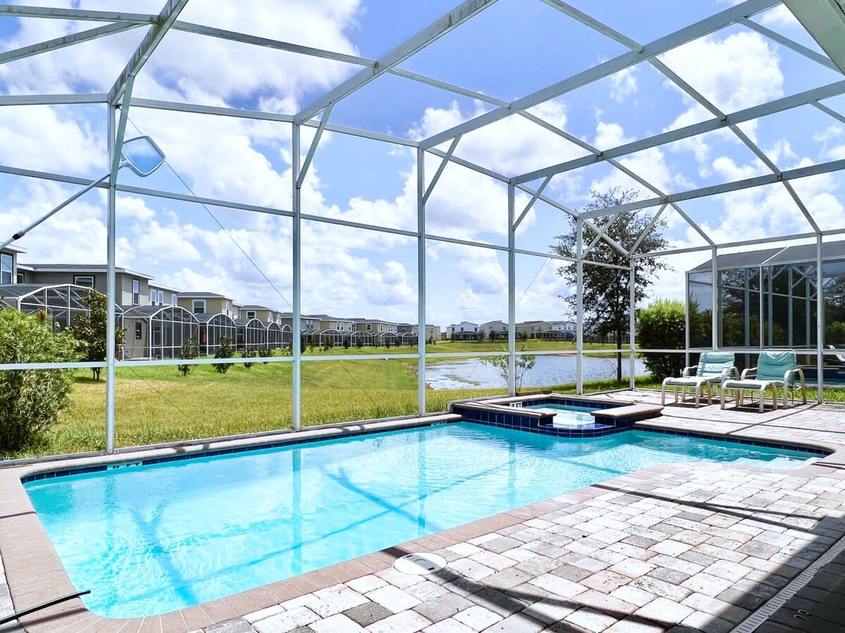 Epic Movie Room! Disney! Waterpark Resort! 303 #100