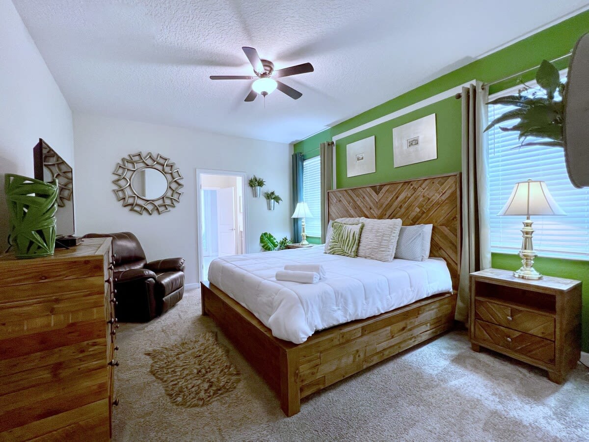 Epic Movie Room! Disney! Waterpark Resort! 303 #26