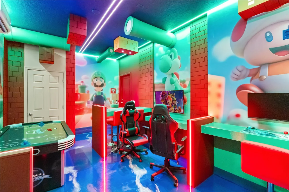 Private Mickey Theater! MARIO, Minions, Princess! #60