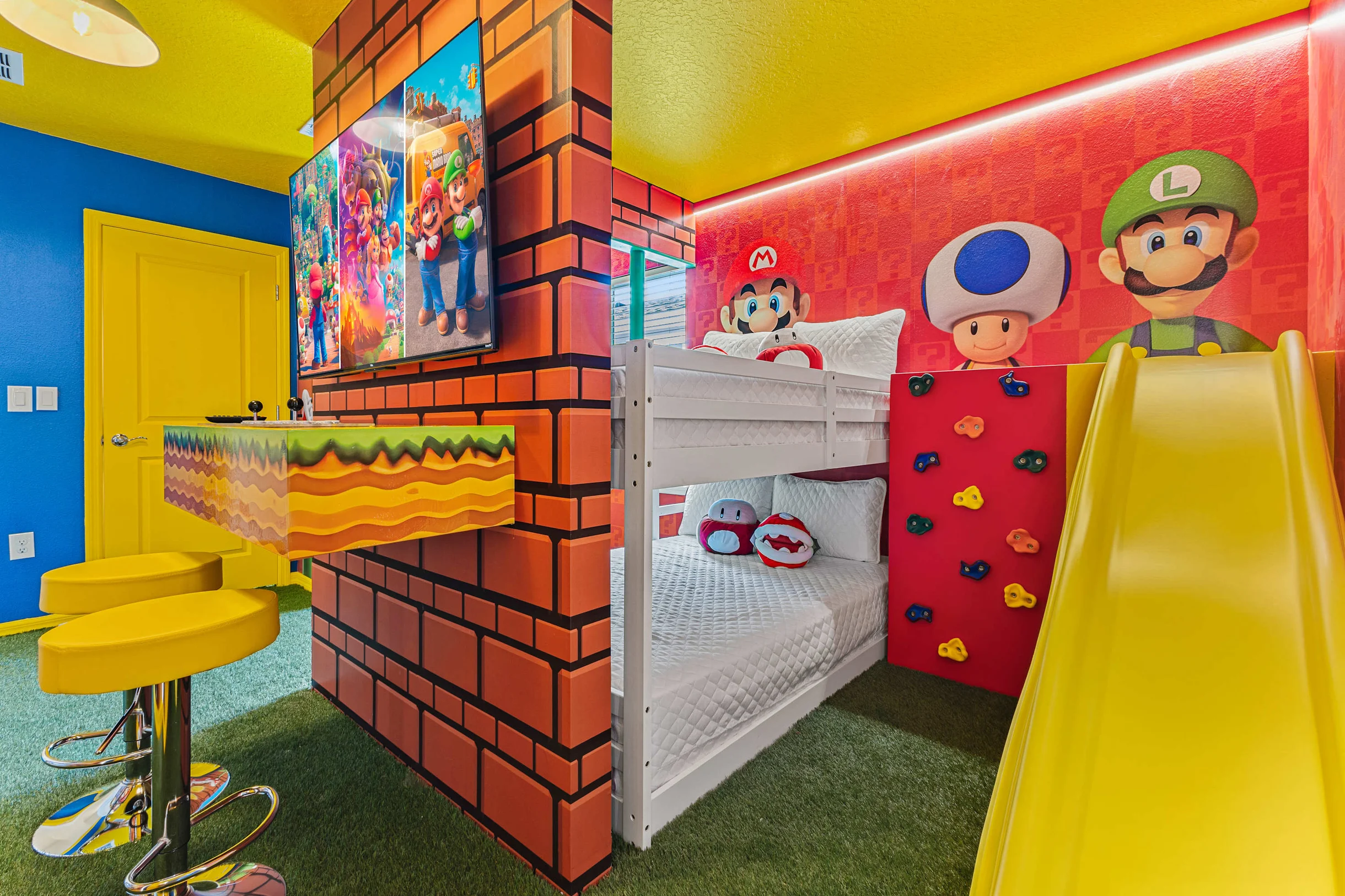 Mario! Mickey! Minions! Waterpark Nr Disney! 16210 #89