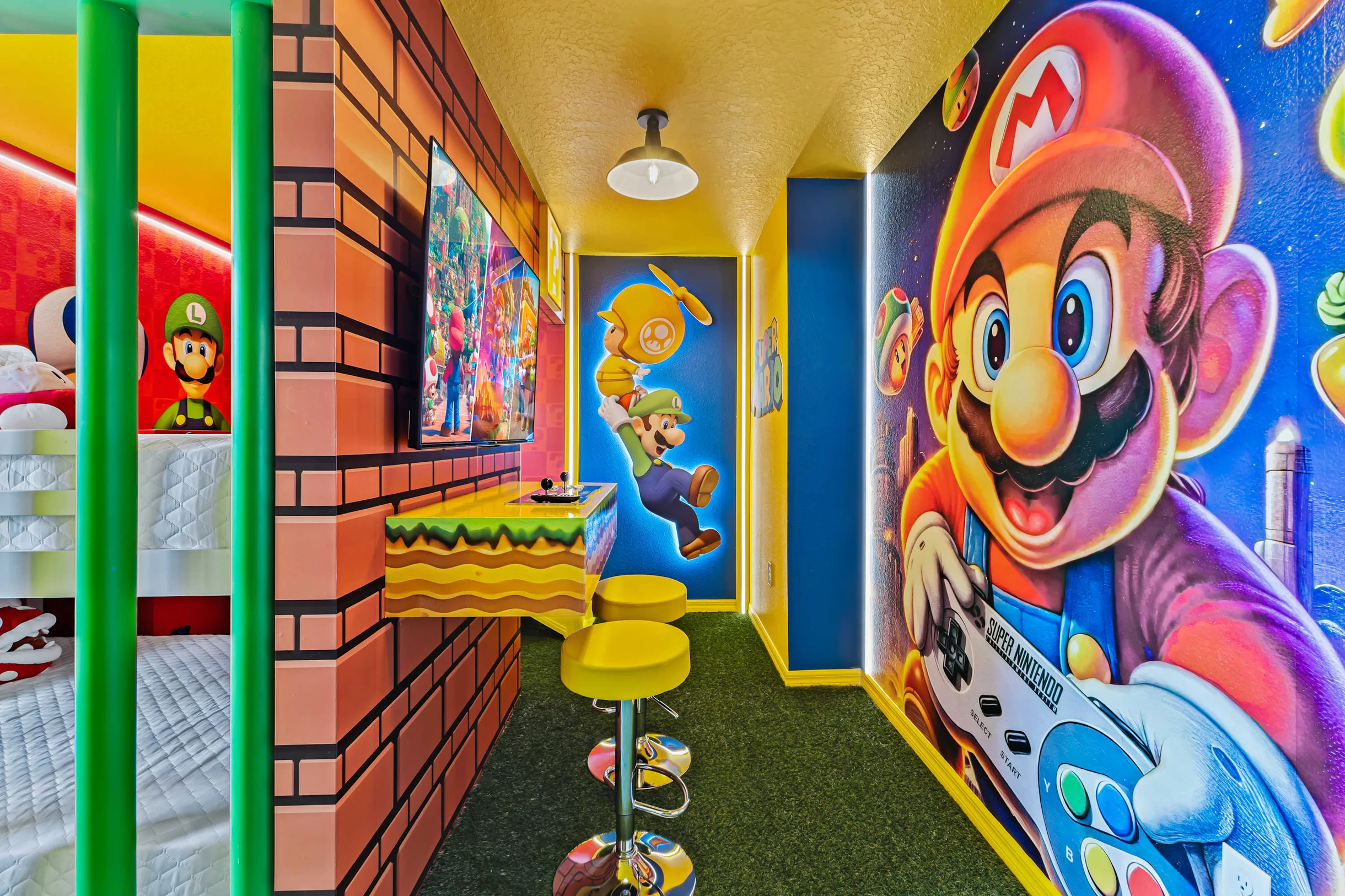 Mario! Mickey! Minions! Waterpark Nr Disney! 16210 #88