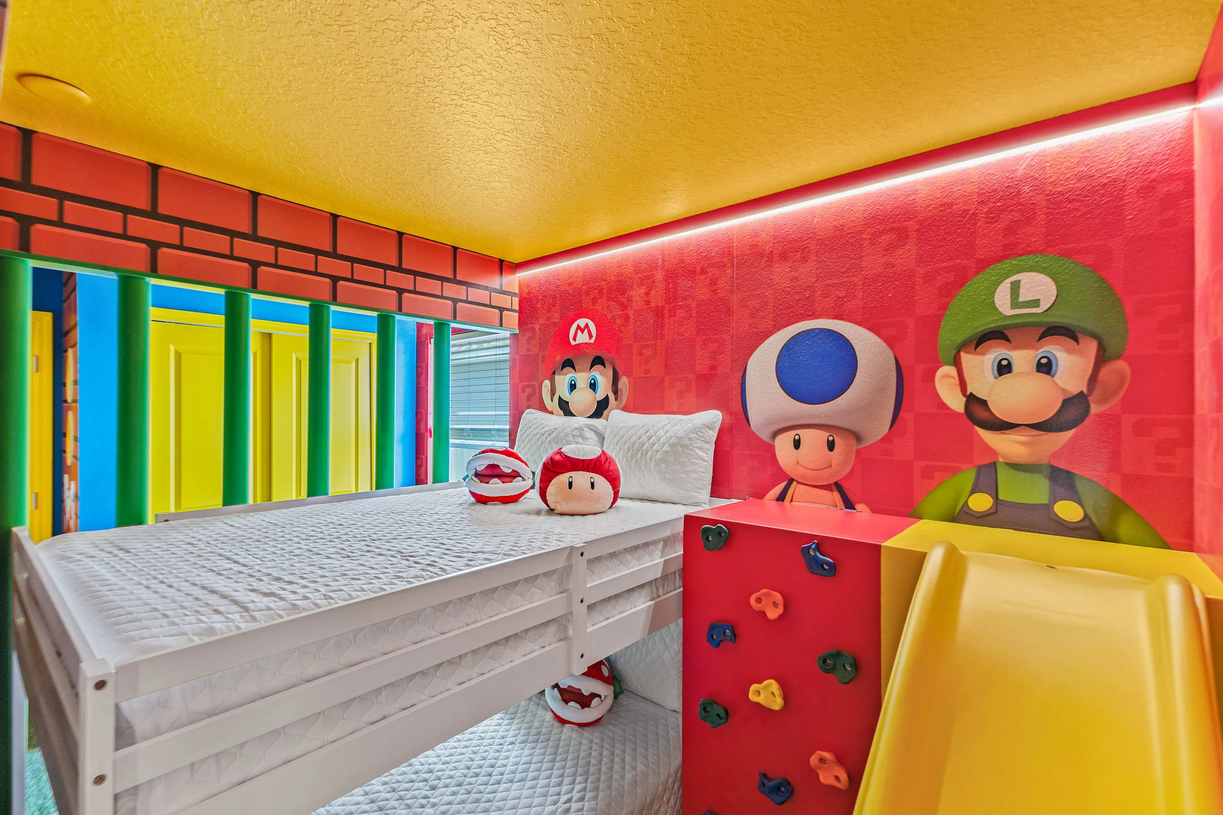 Mario! Mickey! Minions! Waterpark Nr Disney! 16210 #92