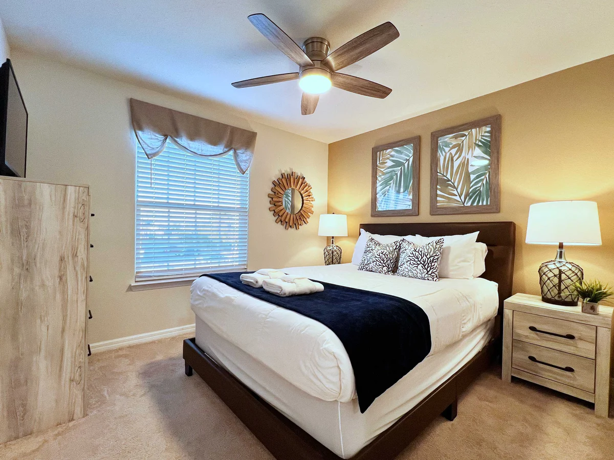 Bedroom 1 image 1