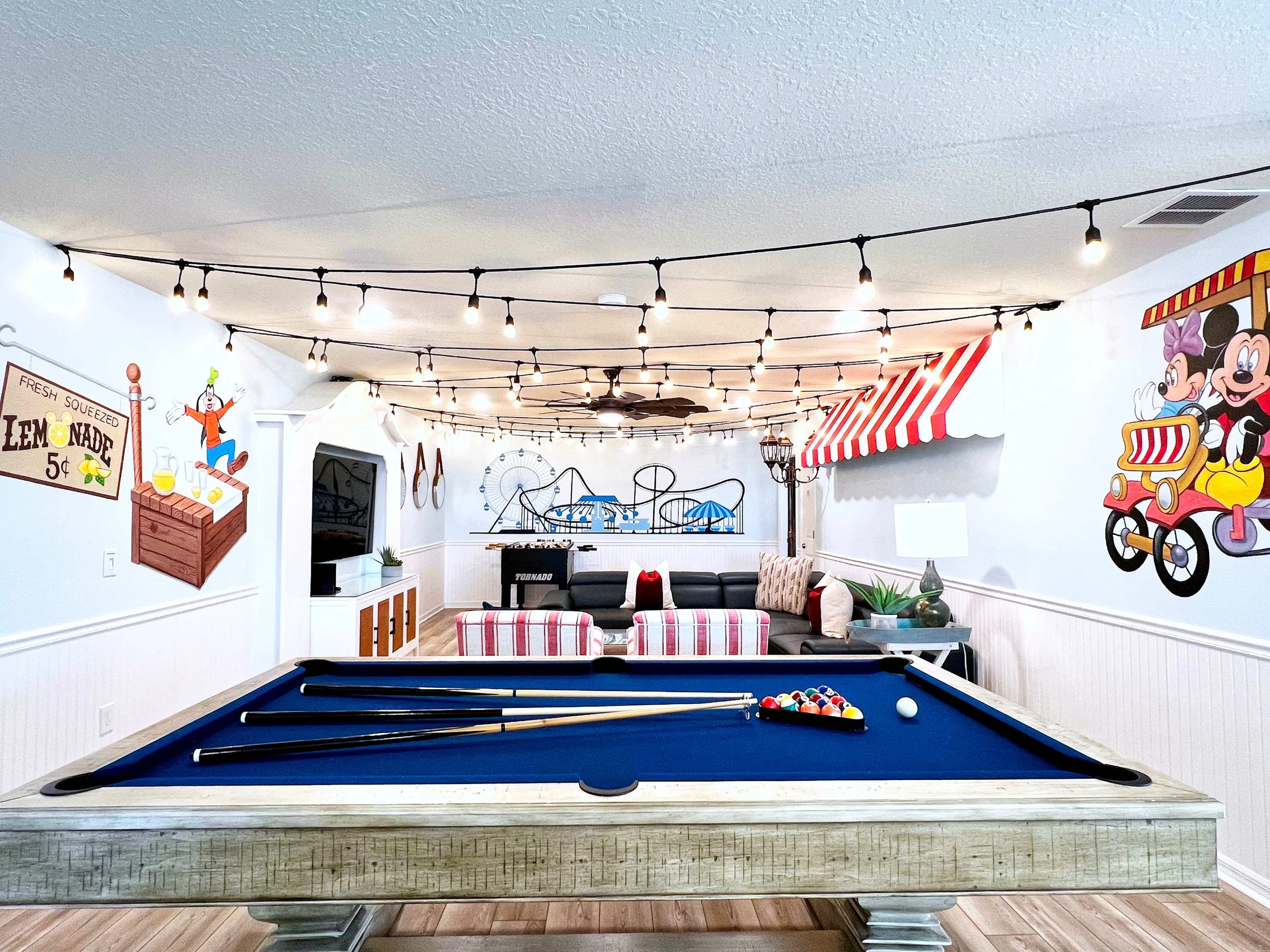 2-Story Slide! Movie Theater! Rock Wall! 3229 #2