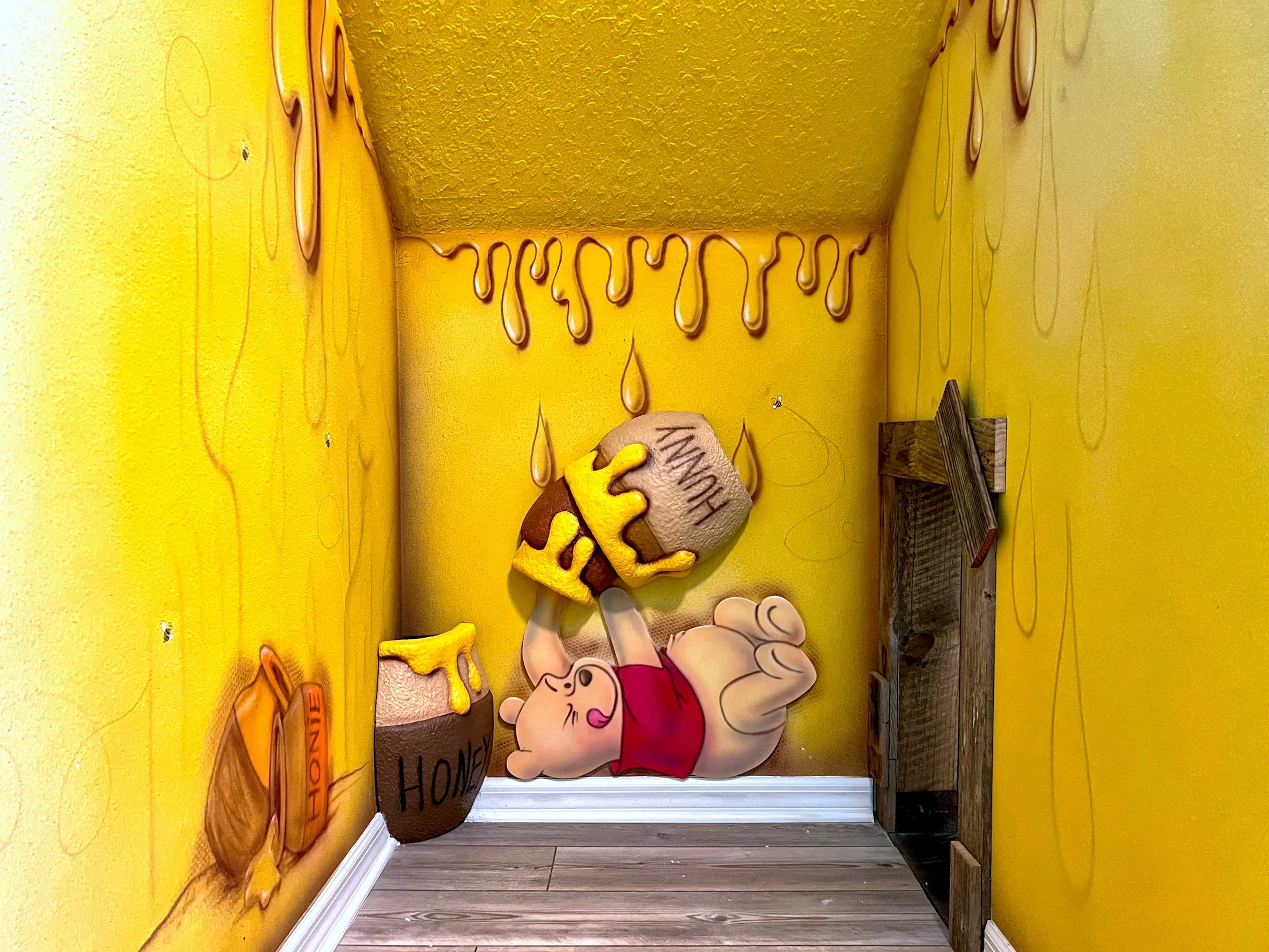 2-Story Slide! Movie Theater! Rock Wall! 3229 #116