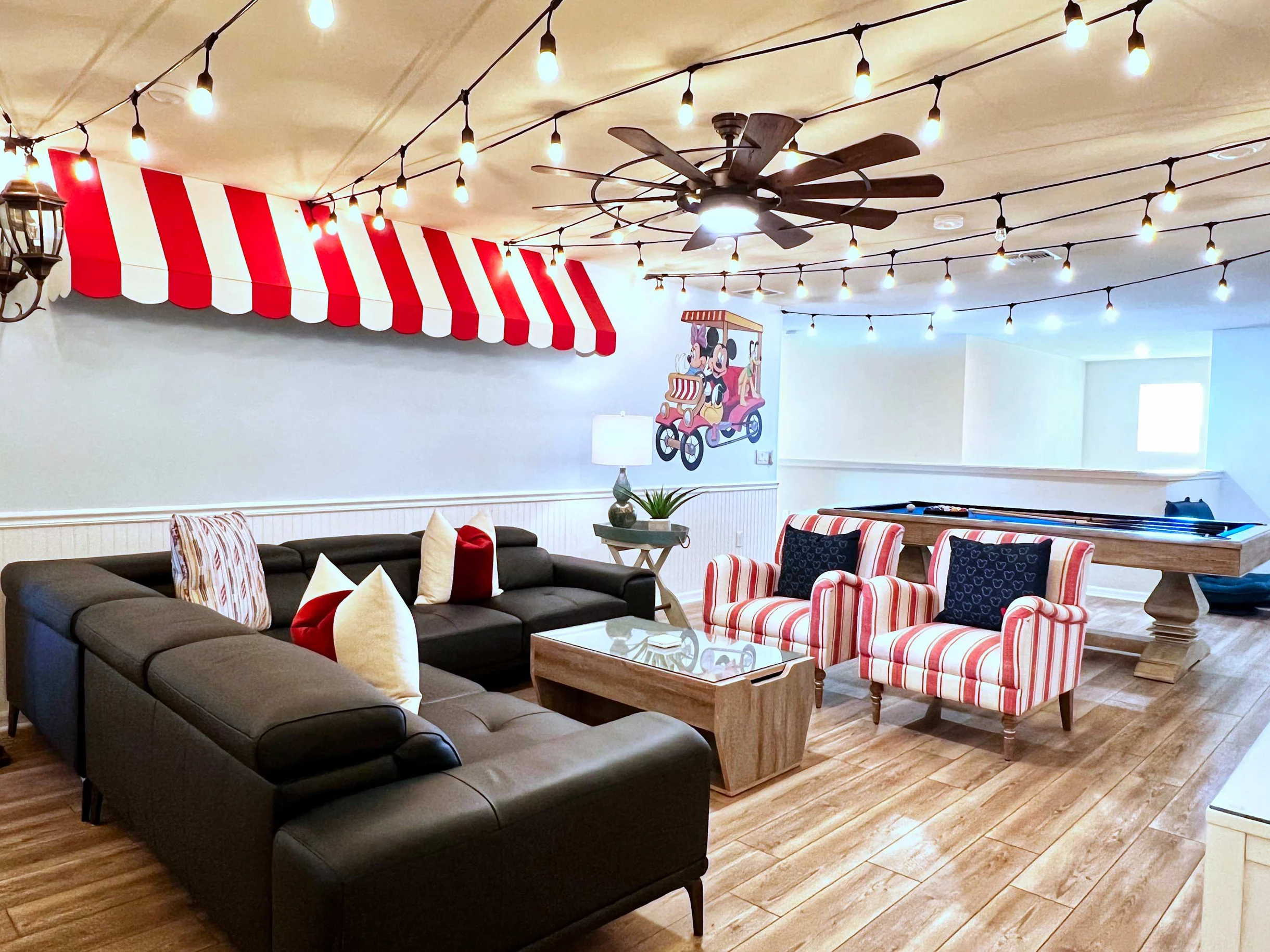 2-Story Slide! Movie Theater! Rock Wall! 3229 #64