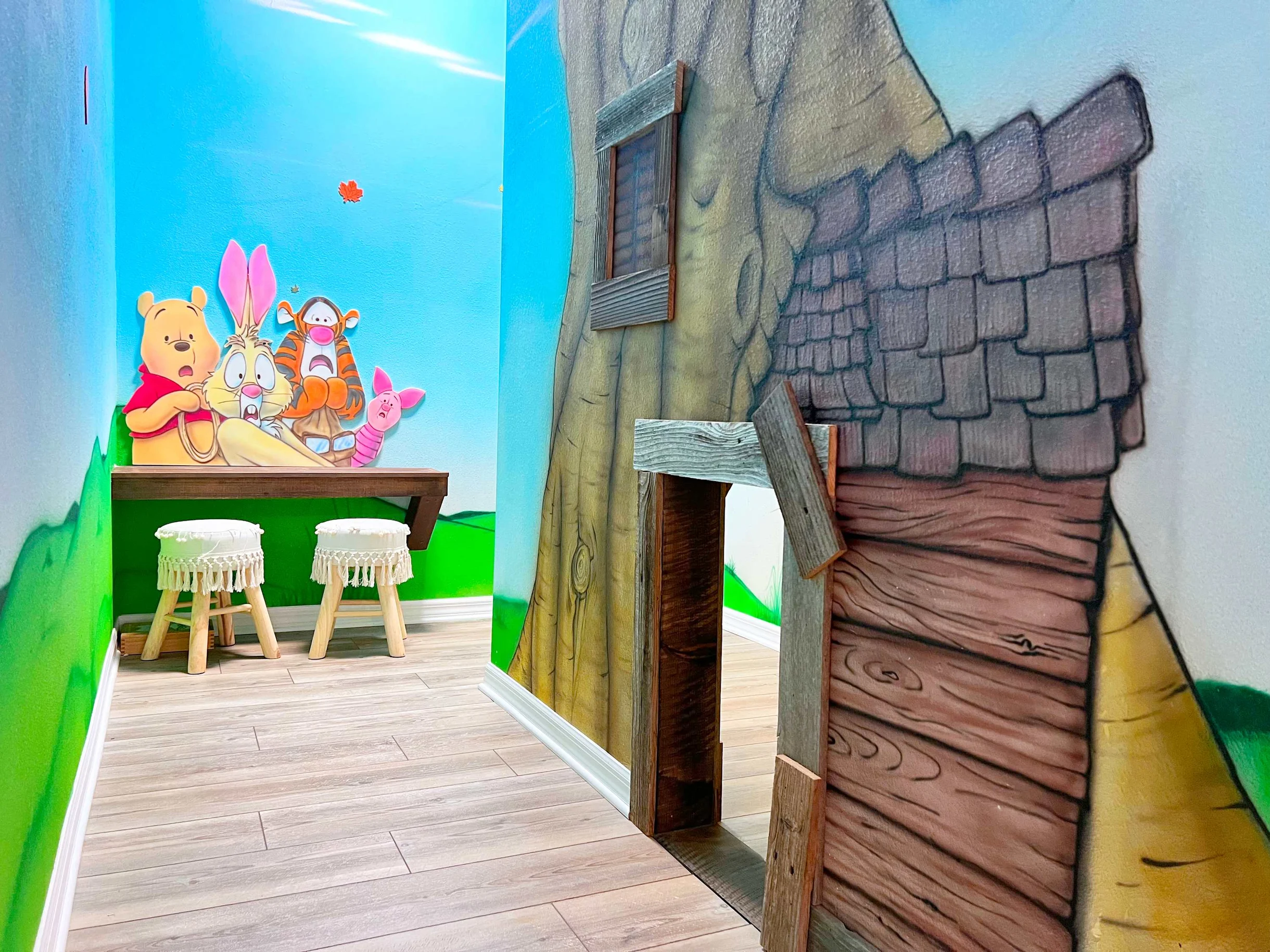 2-Story Slide! Movie Theater! Rock Wall! 3229 #80