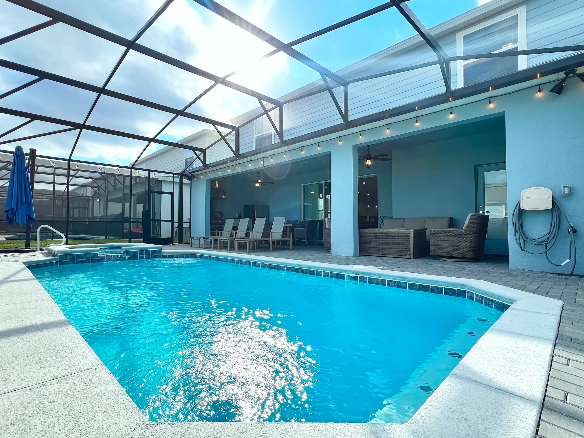 2-Story Slide! Movie Theater! Rock Wall! 3229 #117