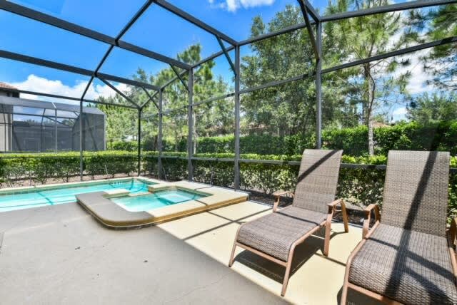 Water Slide! Rear Privacy! Value! Disney-5488 #40