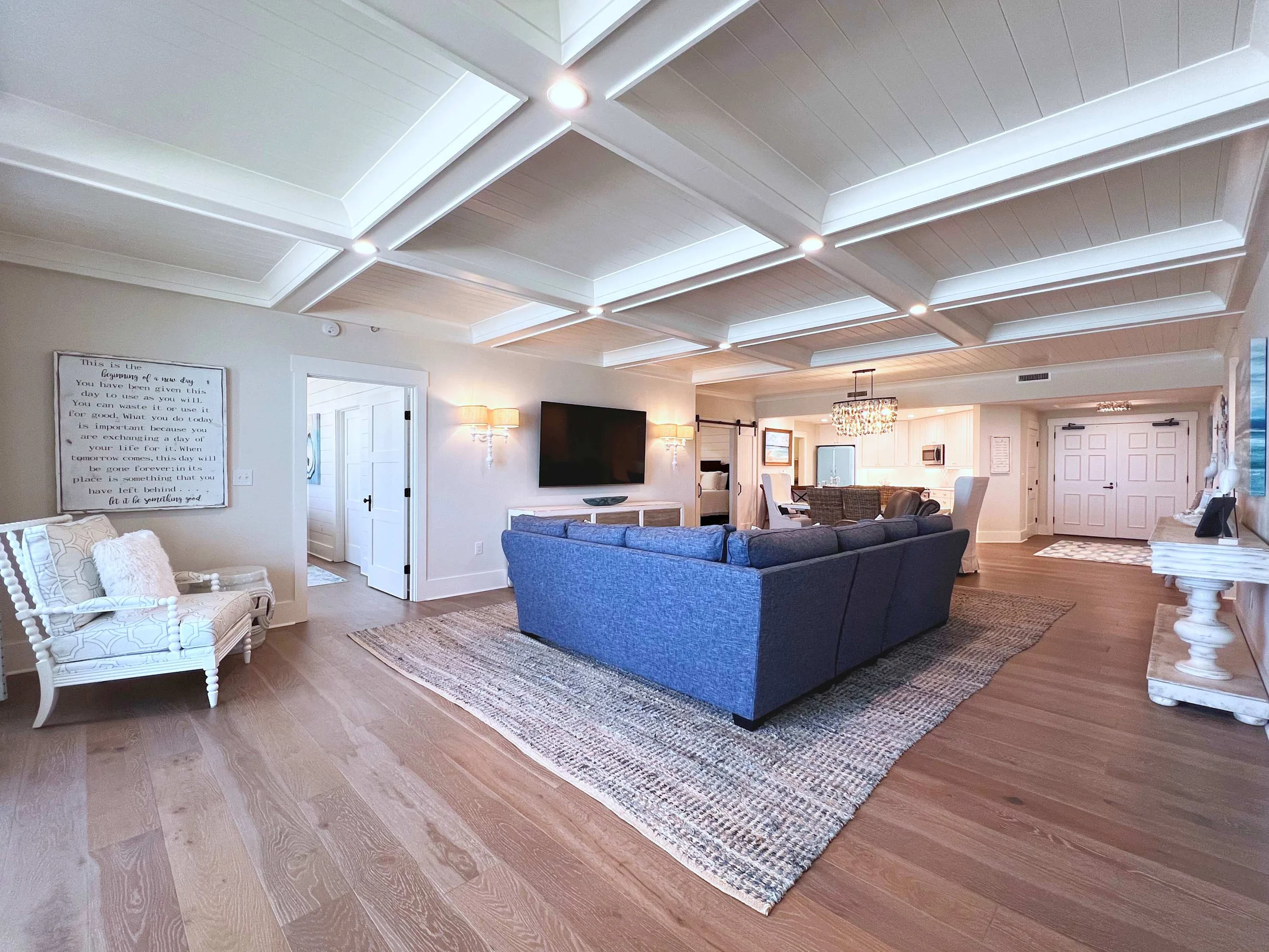 Nantucket Style! Ocean Front! North Myrtle Beach #64