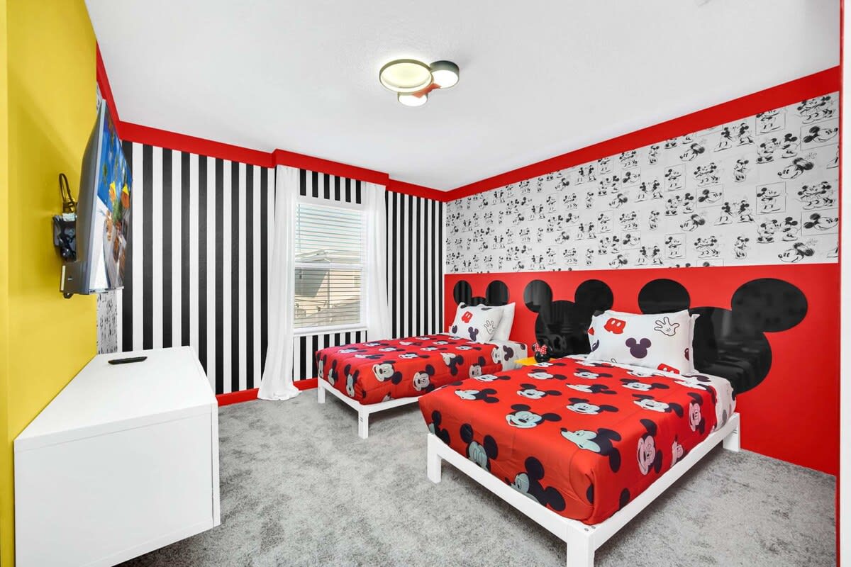 Toy Story! Value! Epic Resort 6 mi 2 Disney! 2444