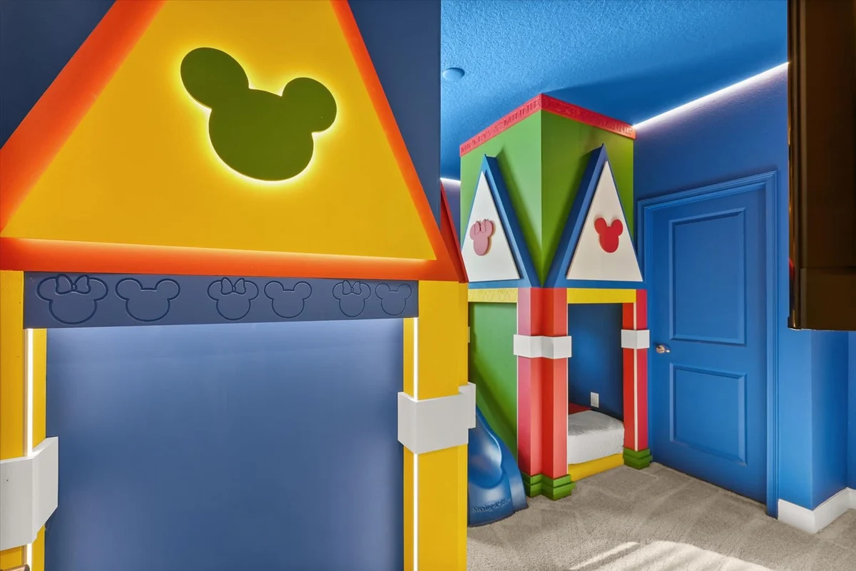 Theater! Multiple Themed Bunks! 6 Mi 2 Disney-5818 #49
