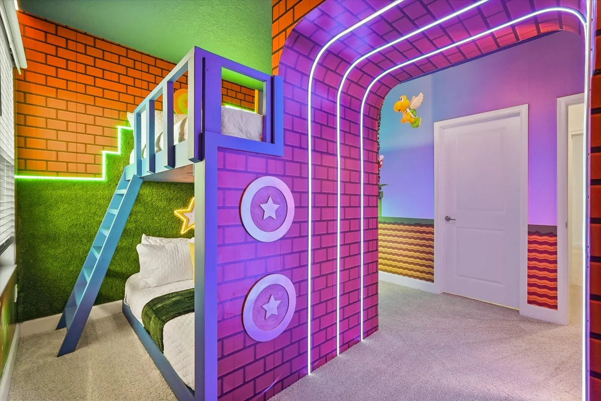 Theater! Multiple Themed Bunks! 6 Mi 2 Disney-5818 #105