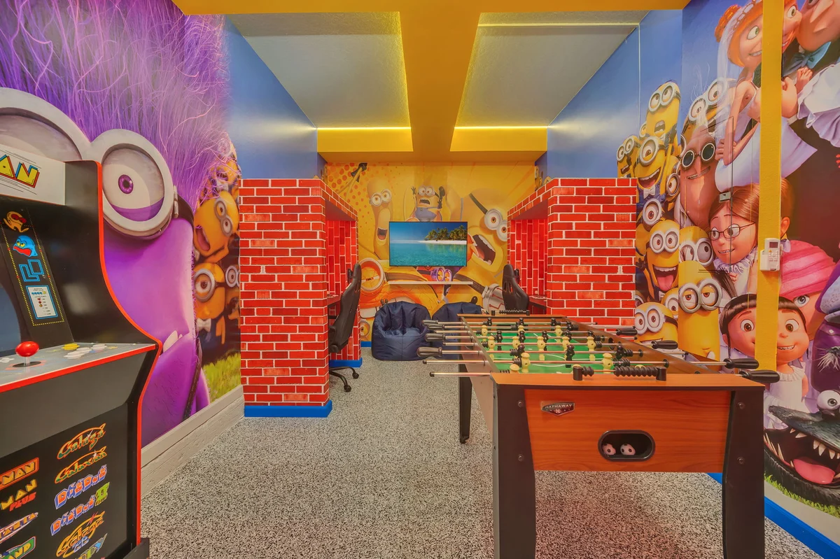 Mario-Minion-Theater-Resort 7 mi 2 Disney-2358 #79