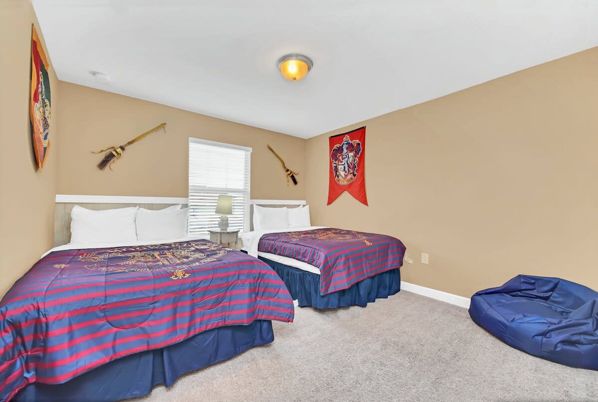 Relaxing 4 Bed Town Home with Splash Pool-1569PD