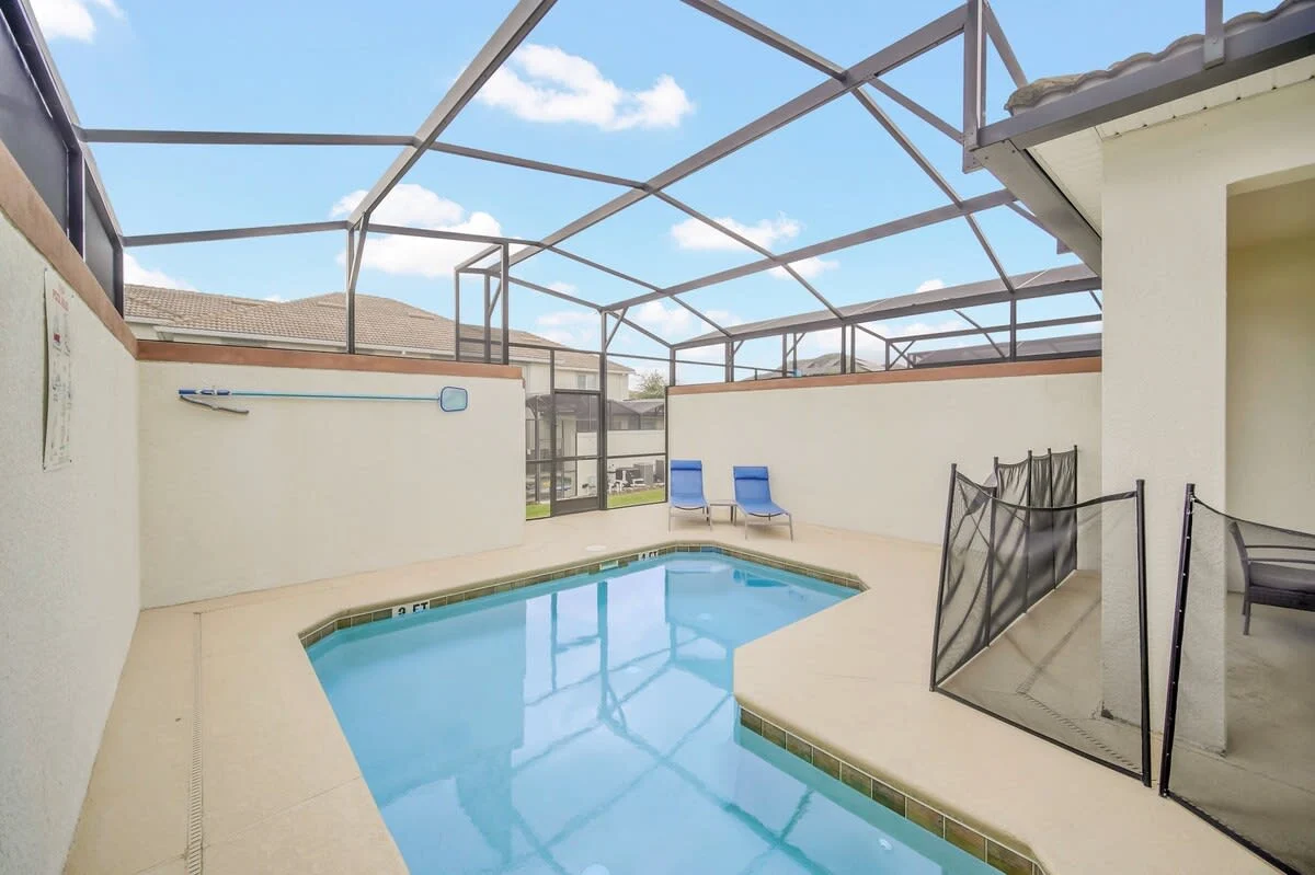Relaxing 4 Bed Town Home with Splash Pool-1569PD