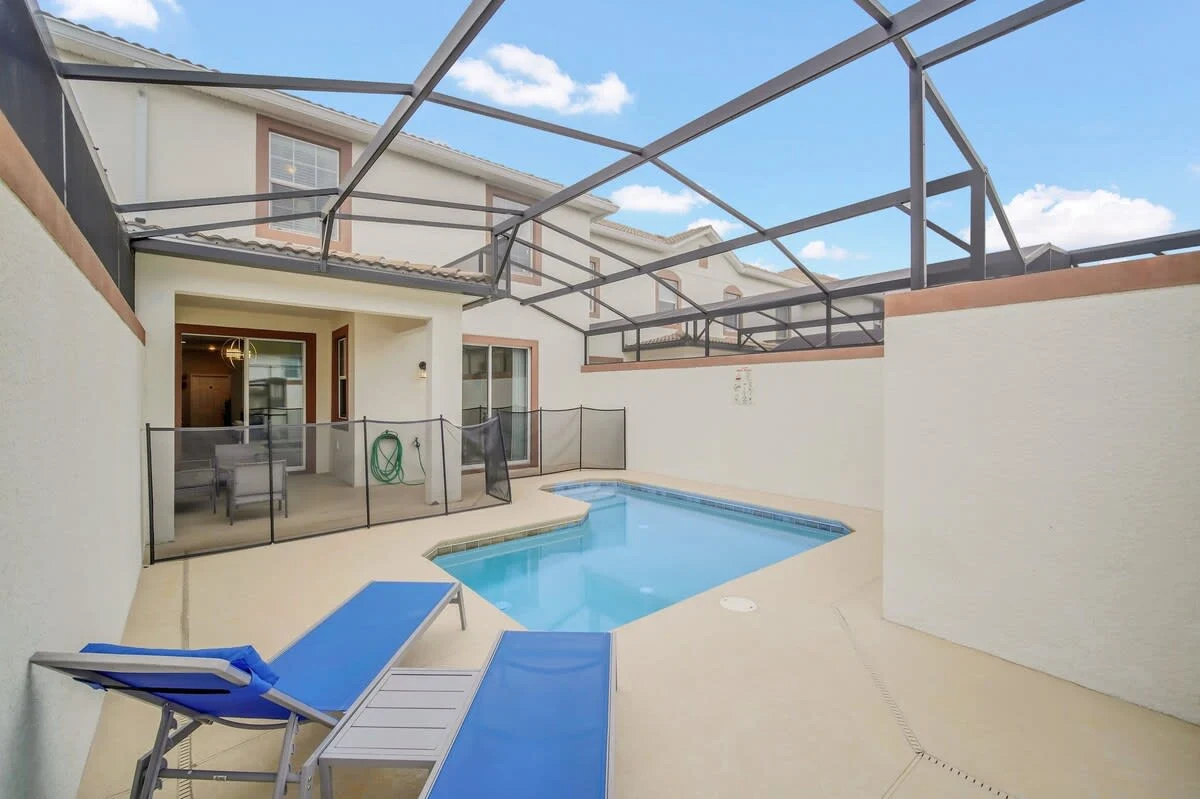 Relaxing 4 Bed Town Home with Splash Pool-1569PD #84