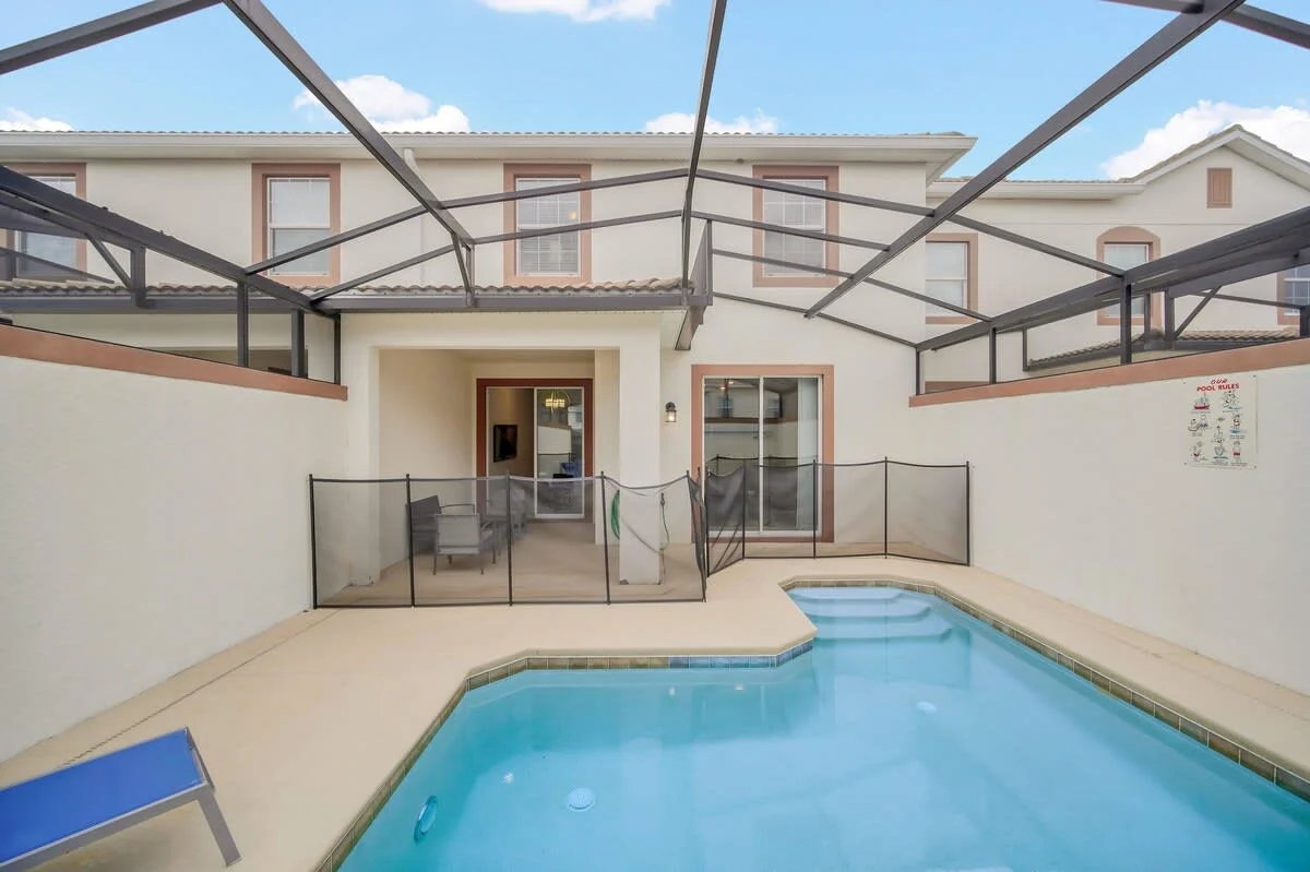 Relaxing 4 Bed Town Home with Splash Pool-1569PD #86
