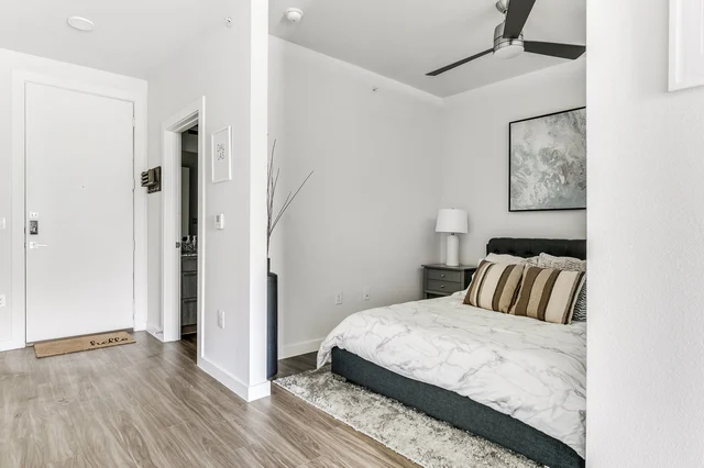 Bedroom image 1