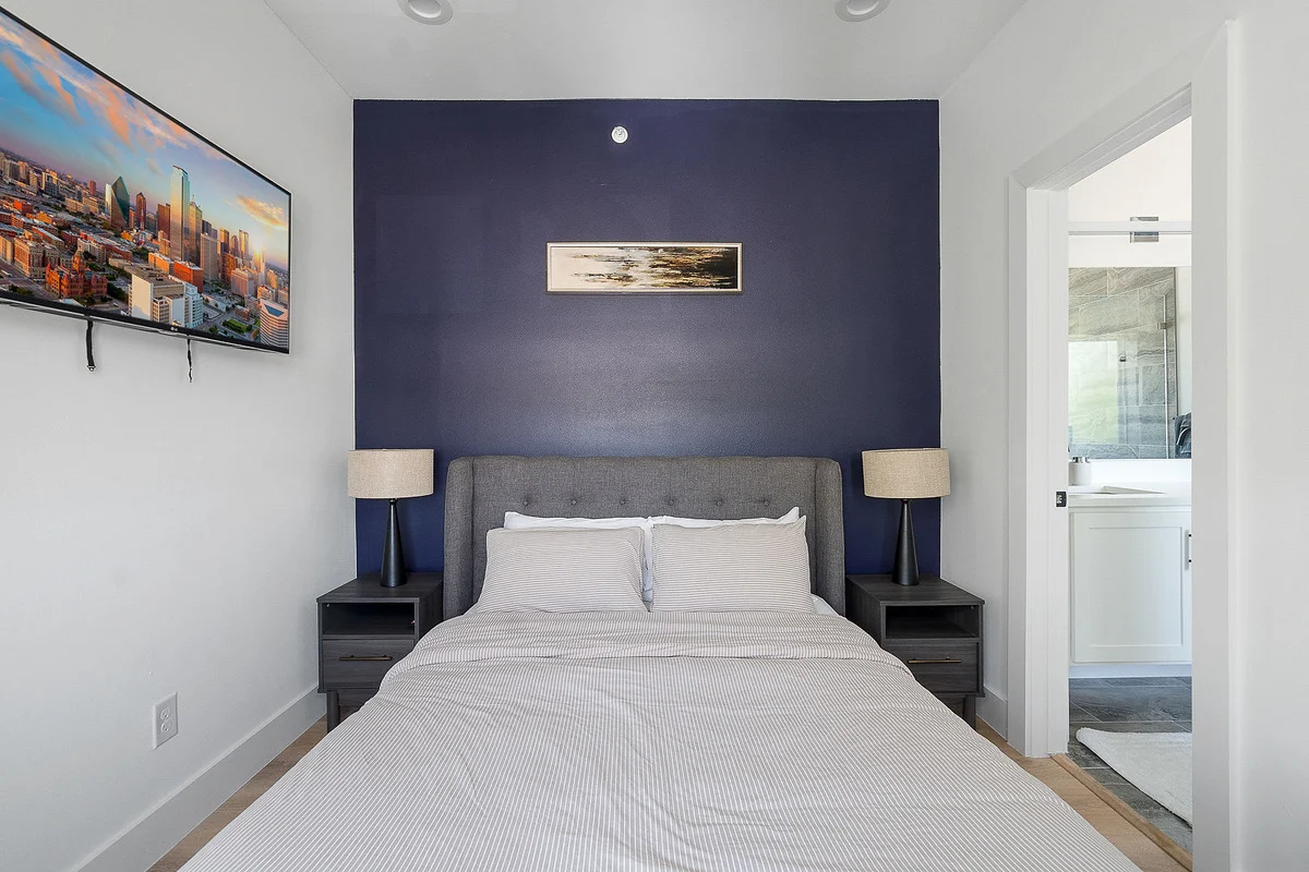 Bedroom image 1