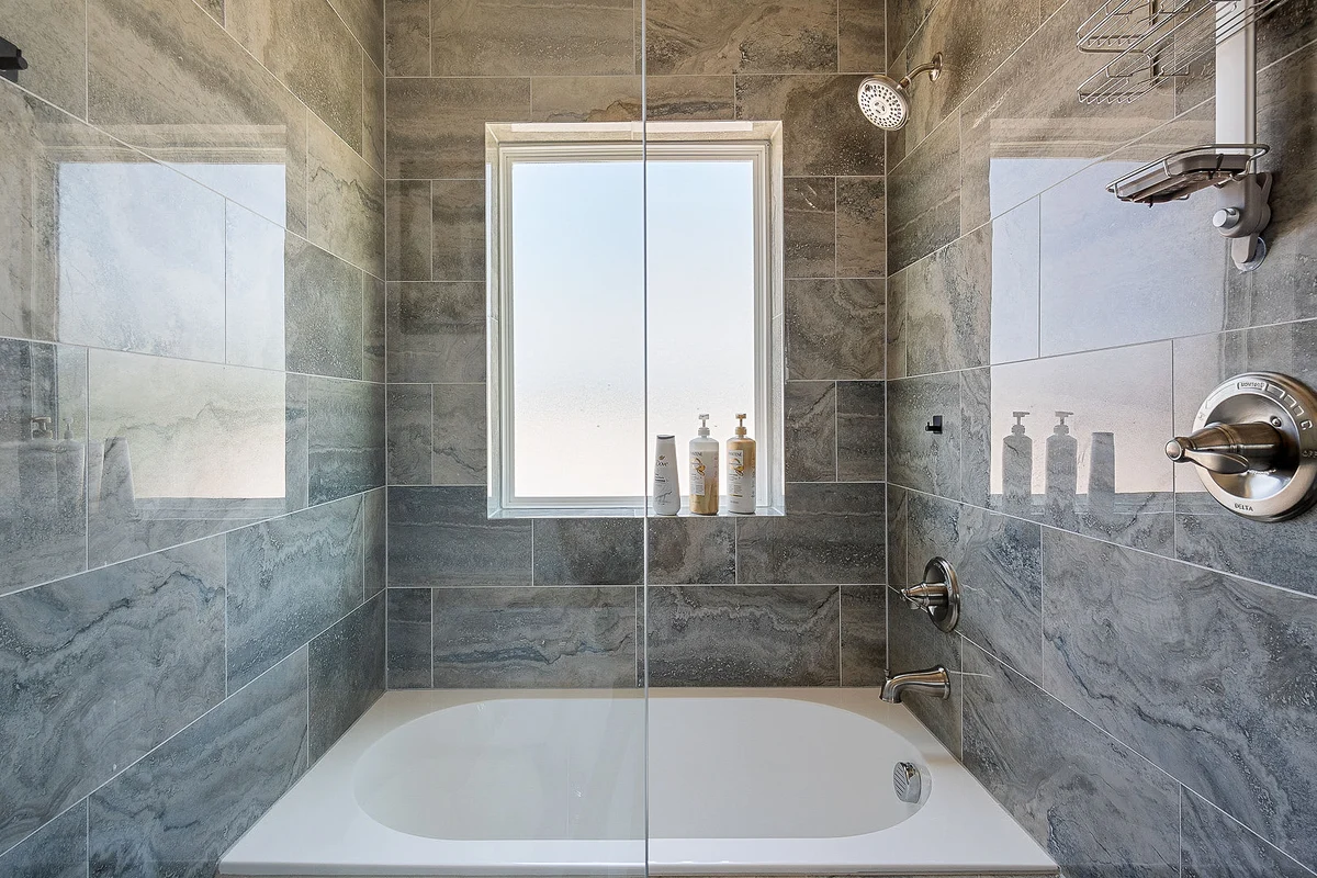 Townhome in Dallas property photo 4