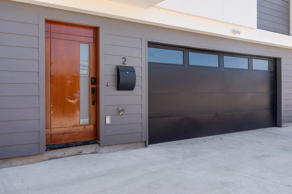 Townhome in Dallas property photo 5