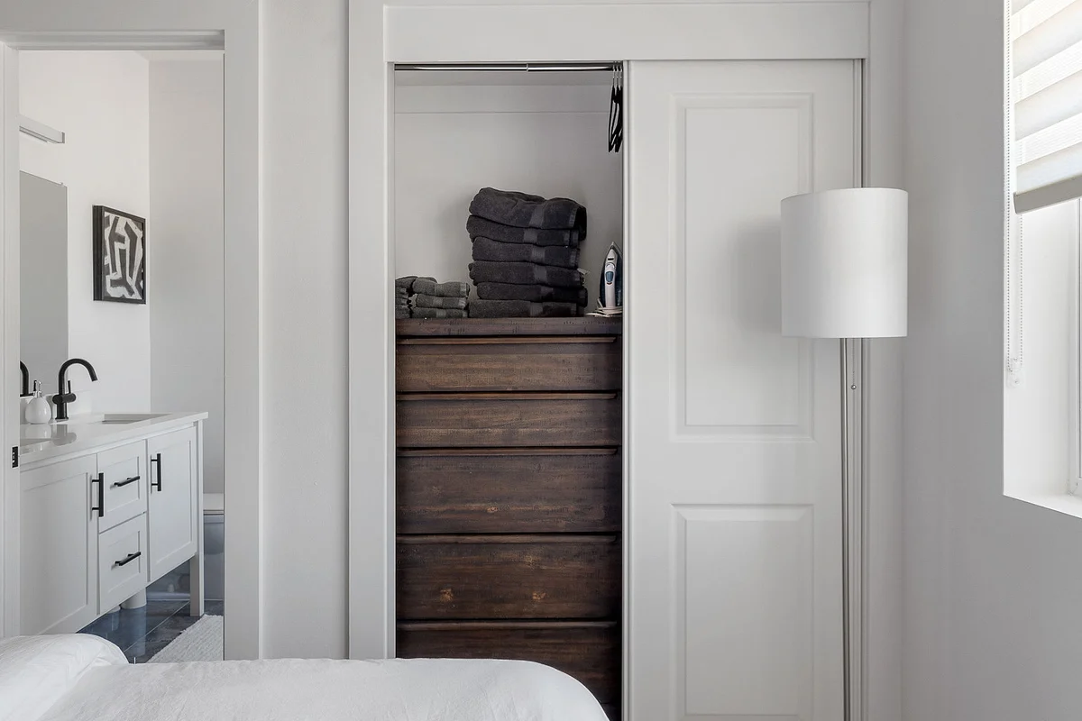Bedroom image 1