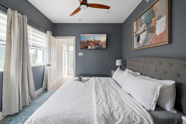 Bedroom image 1