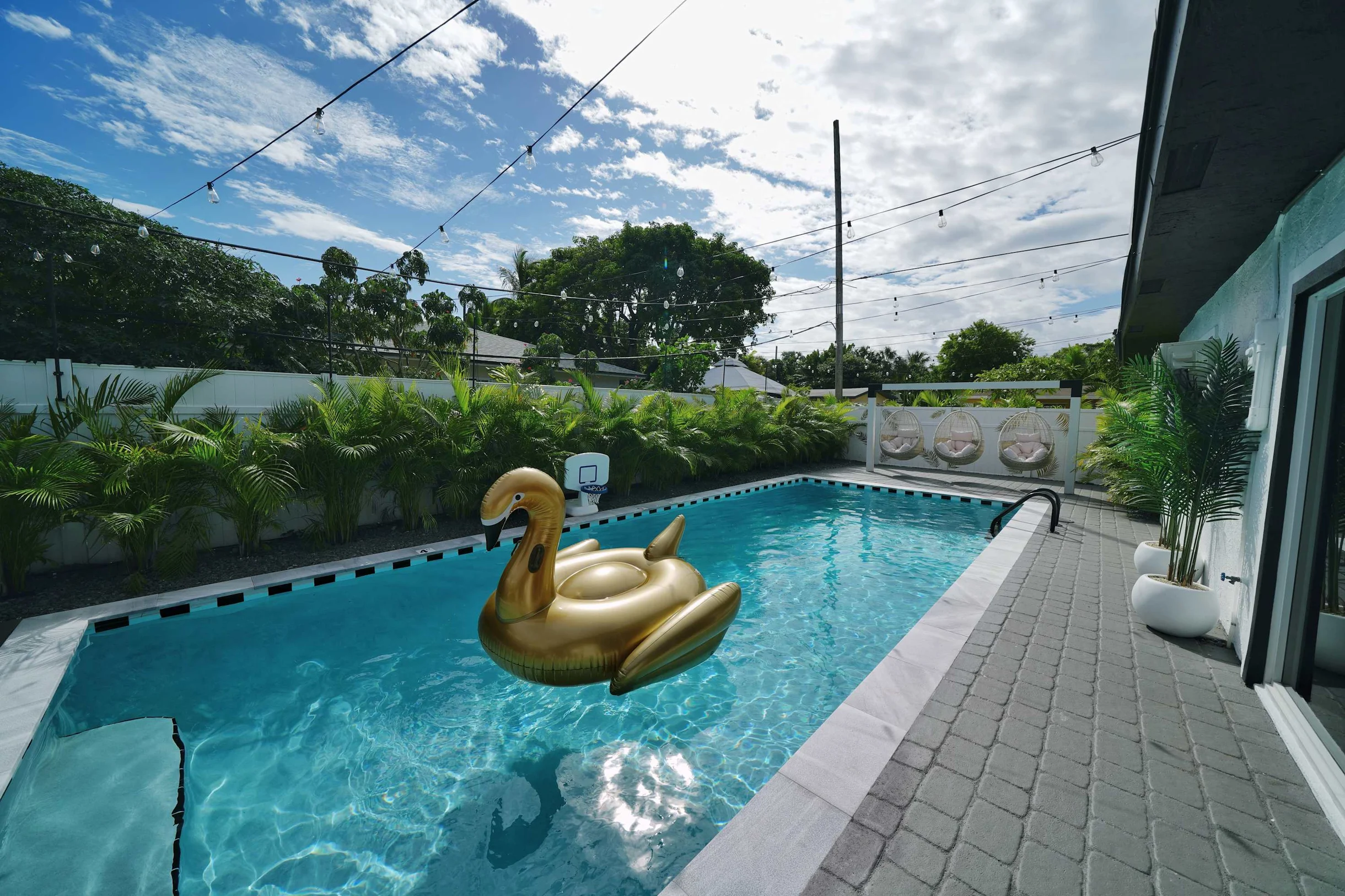 5 Min to Beach - Heated Pool Hot Tub 85" TV's BBQ Games #2