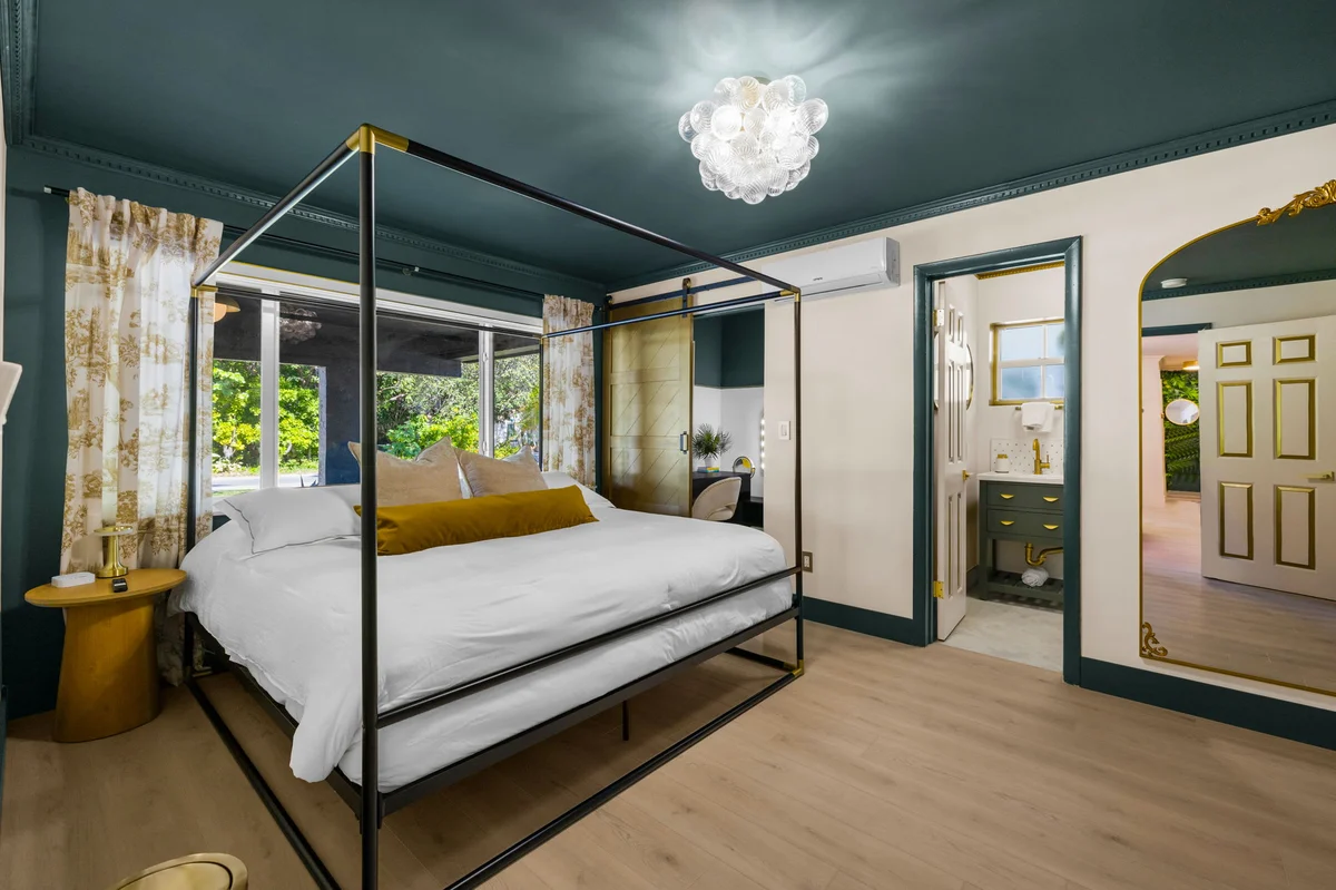 Bedroom 1 image 1