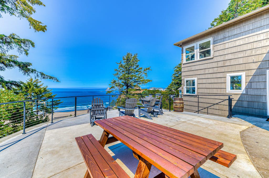 Home in Oceanside property photo 3