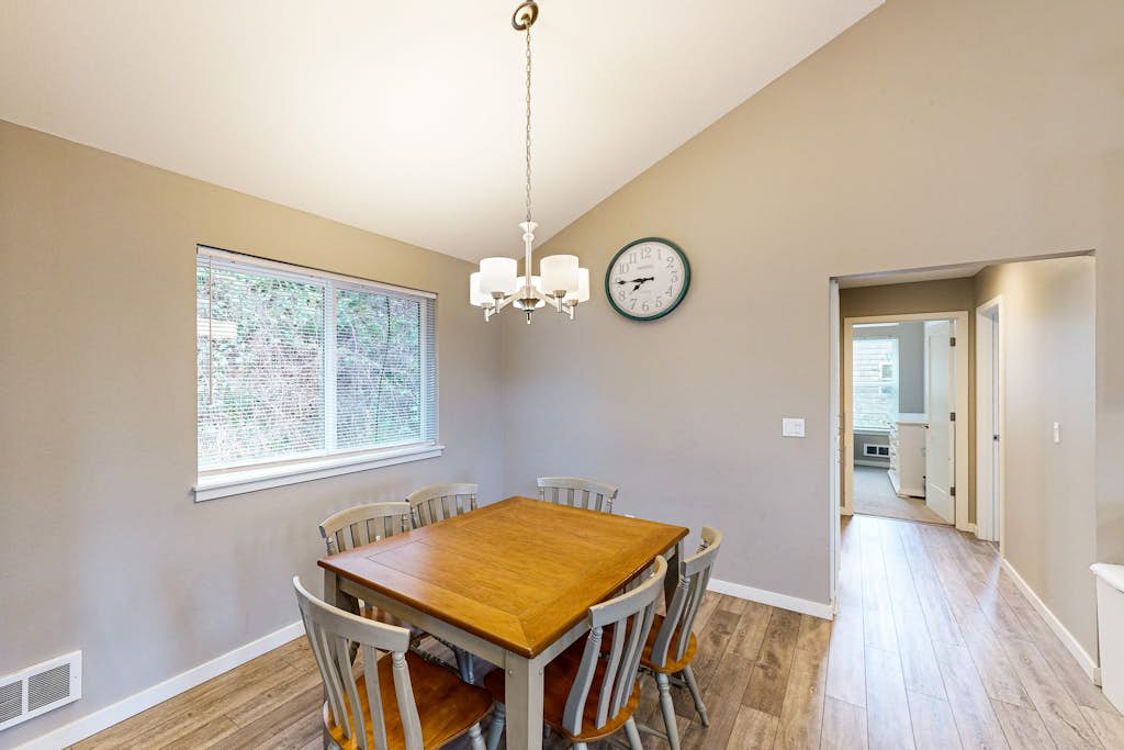 Home in Rockaway Beach property photo 5