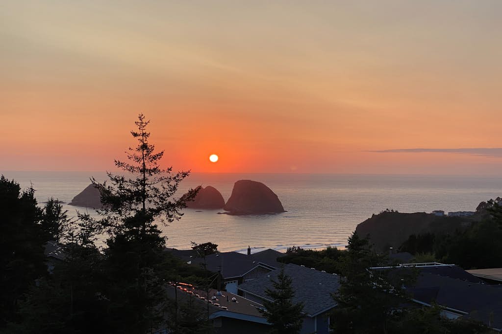 Home in Oceanside property photo 2