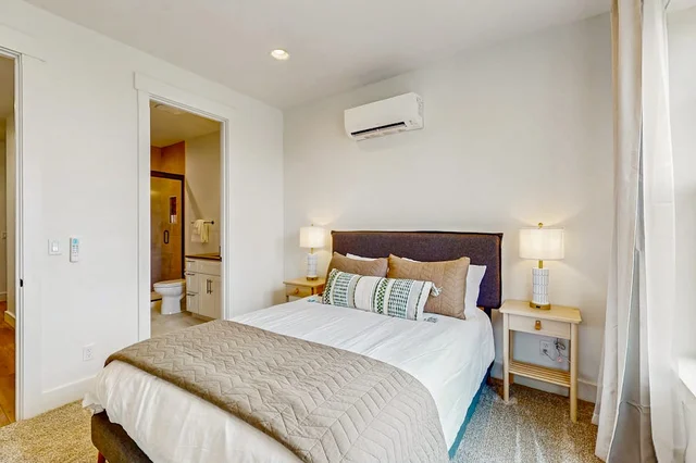 Bedroom 3 image 1