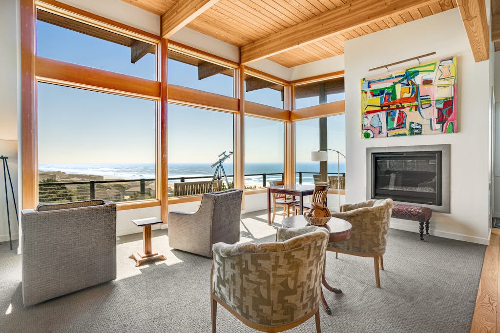 Home in Lincoln City property photo 3