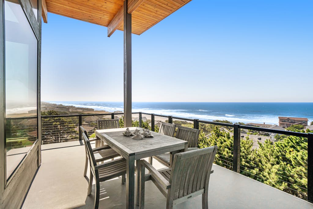 Home in Lincoln City property photo 5