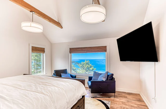 Bedroom 1 image 1