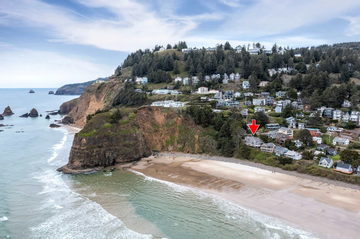 New Listing Breathtaking Views of Endless Ocean property photo 3
